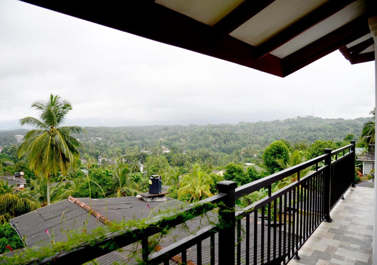 Dreamscape Home Stay แคนดี้ ภายนอก รูปภาพ