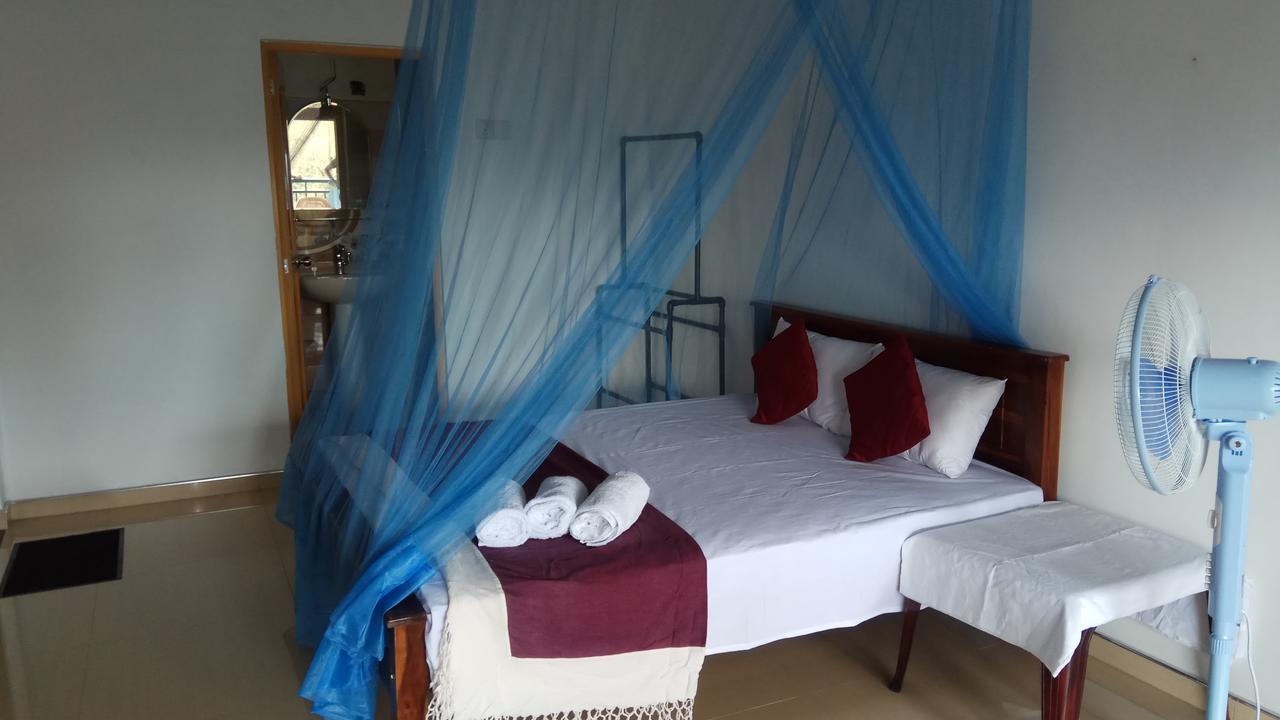 Dreamscape Home Stay แคนดี้ ภายนอก รูปภาพ
