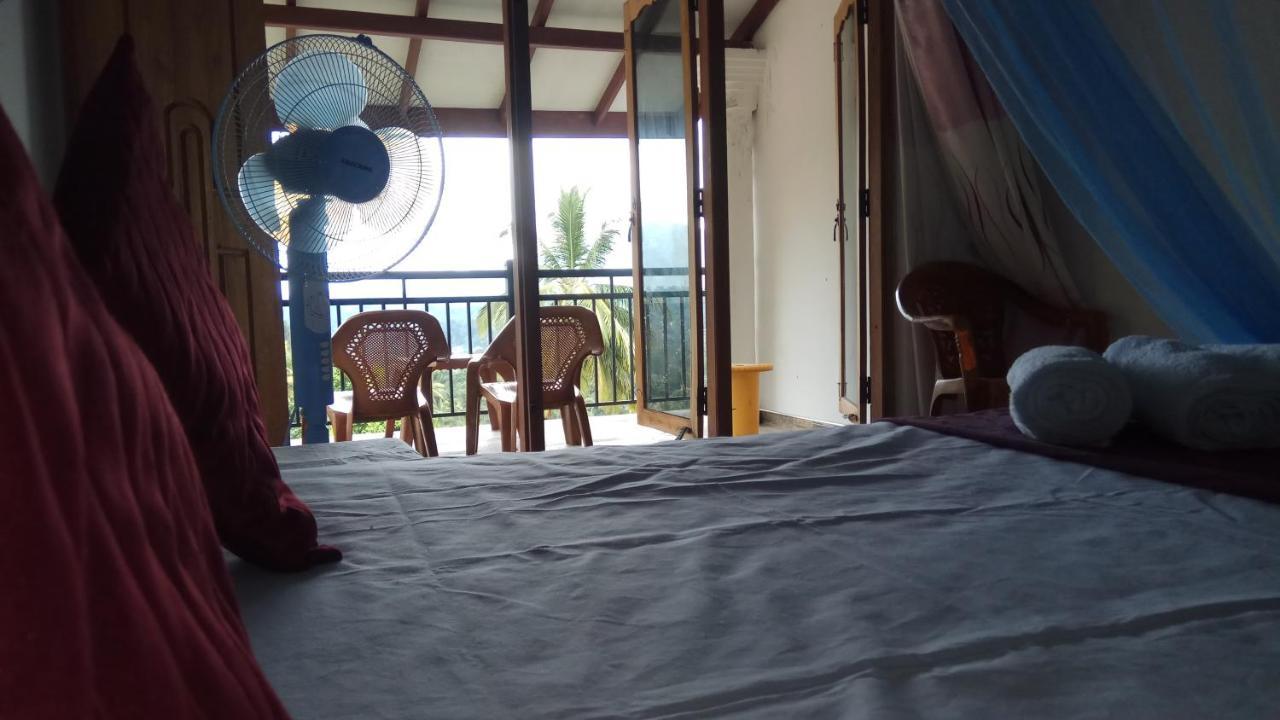 Dreamscape Home Stay แคนดี้ ภายนอก รูปภาพ
