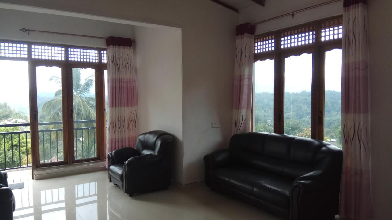 Dreamscape Home Stay แคนดี้ ภายนอก รูปภาพ