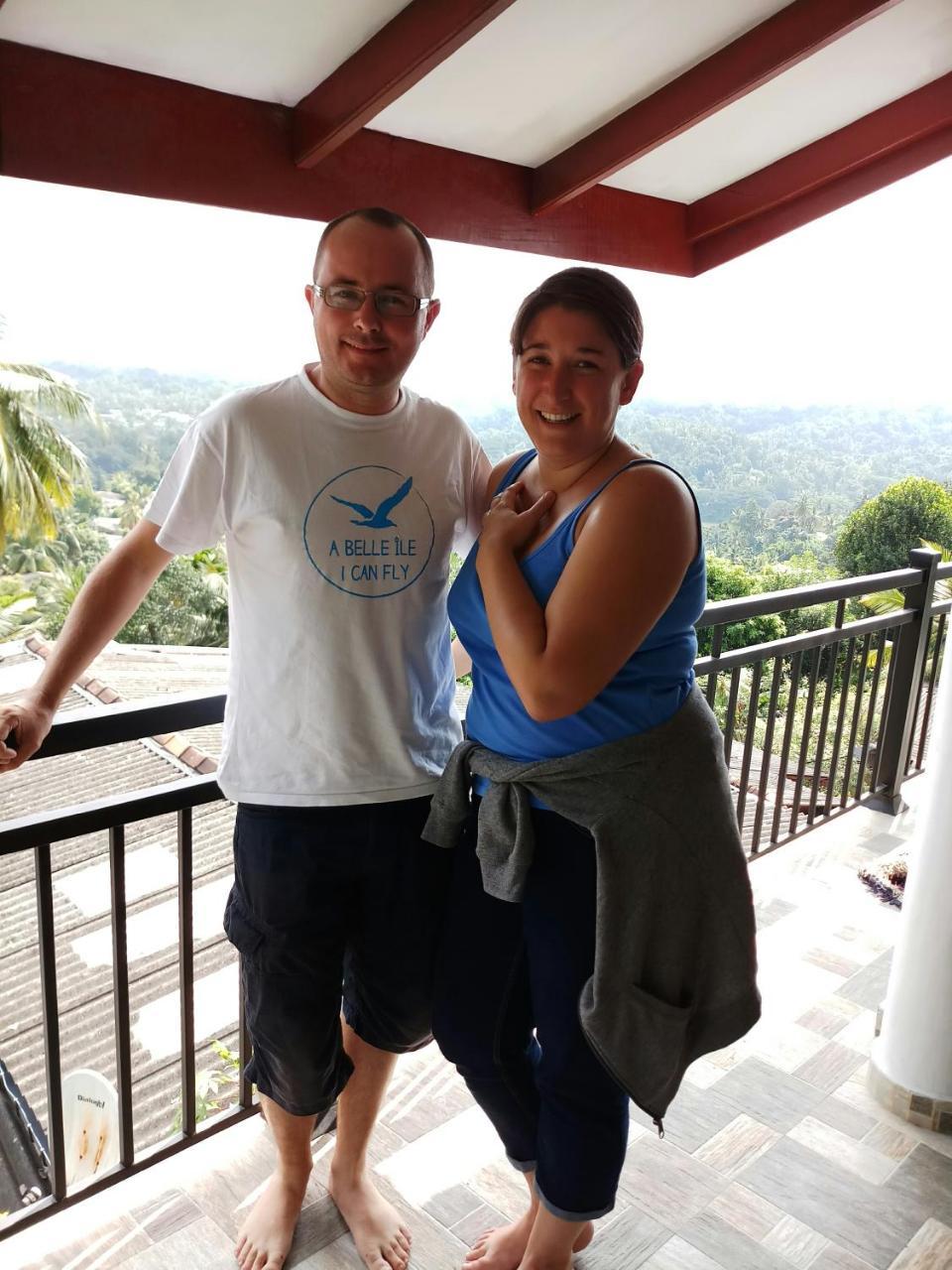 Dreamscape Home Stay แคนดี้ ภายนอก รูปภาพ