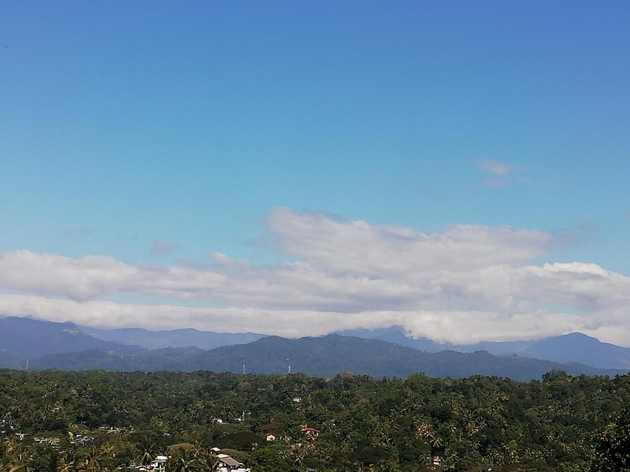 Dreamscape Home Stay แคนดี้ ภายนอก รูปภาพ